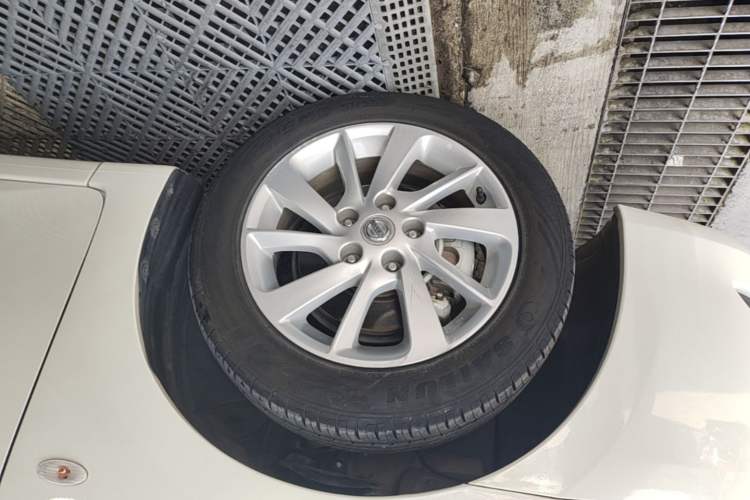 Used Nissan Sylphy 2014 1.6XV CVT Deluxe Edition Left Front Wheel Hub