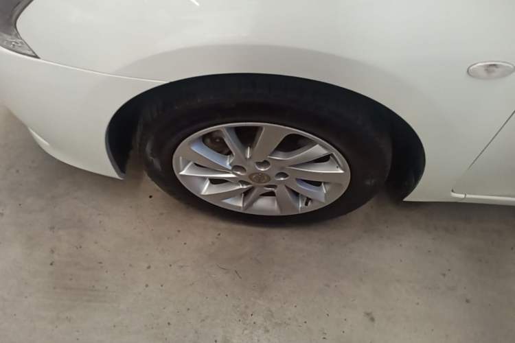 Used Nissan Sylphy 2014 1.6XV CVT Deluxe Edition Left Front Wheel Hub