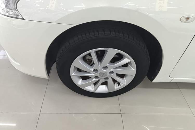 Used Nissan Sylphy 2014 1.6XV CVT Deluxe Edition Left Front Wheel Hub
