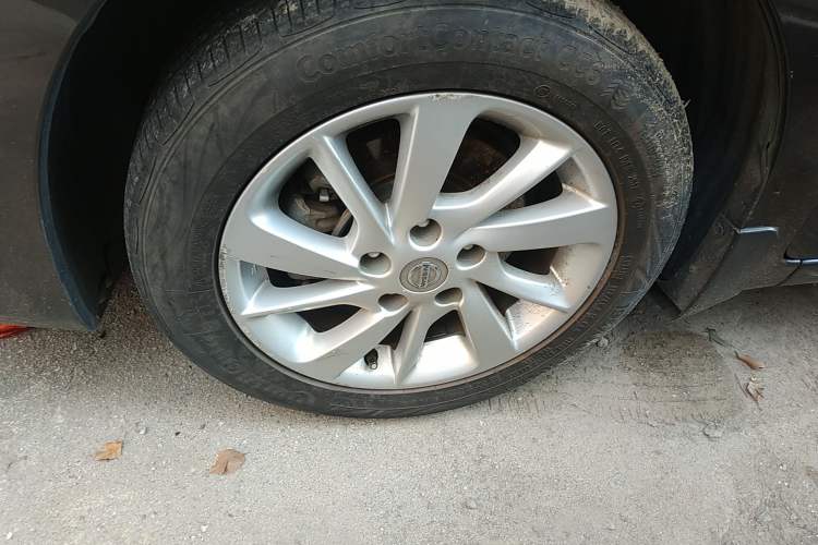 Used Nissan Sylphy 2014 1.6XV CVT Deluxe Edition Left Front Wheel Hub