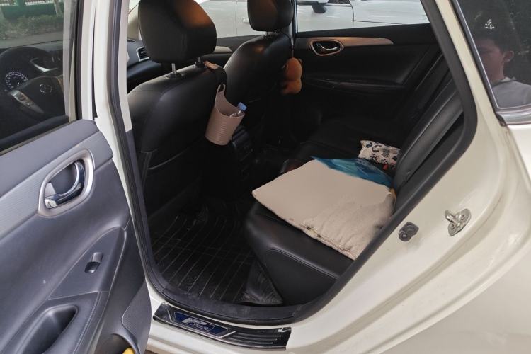 Used Nissan Sylphy 2014 1.6XV CVT Deluxe Edition Left Rear Seat