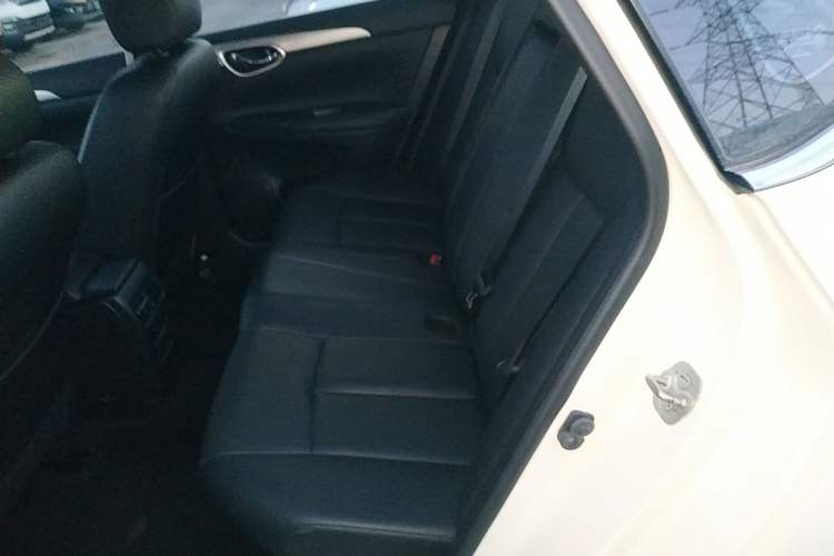 Used Nissan Sylphy 2014 1.6XV CVT Deluxe Edition Left Rear Seat