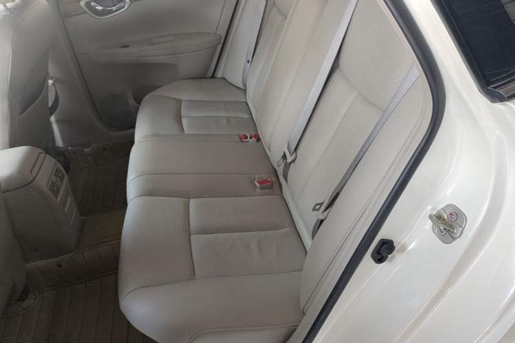 Used Nissan Sylphy 2014 1.6XV CVT Deluxe Edition Left Rear Seat