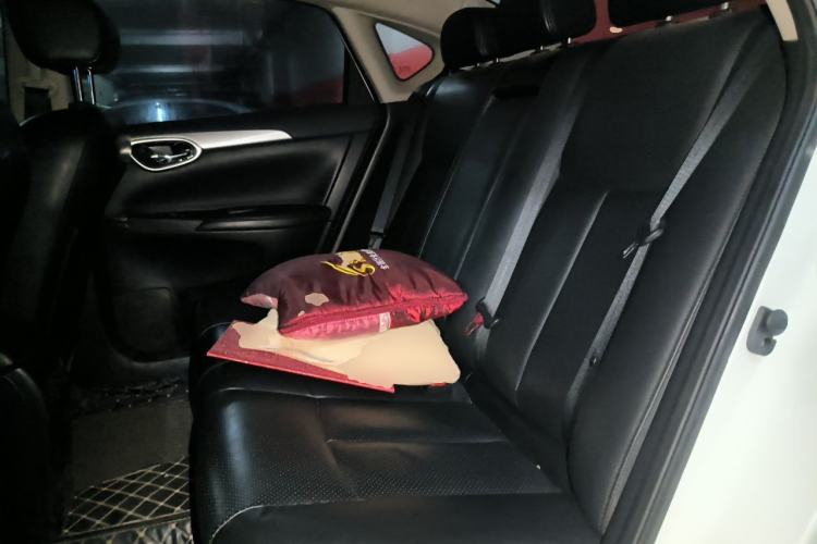 Used Nissan Sylphy 2014 1.6XV CVT Deluxe Edition Left Rear Seat