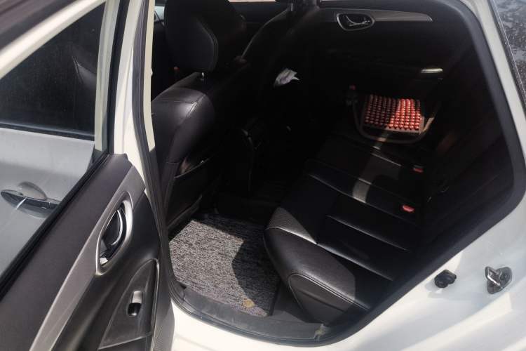 Used Nissan Sylphy 2014 1.6XV CVT Deluxe Edition Left Rear Seat