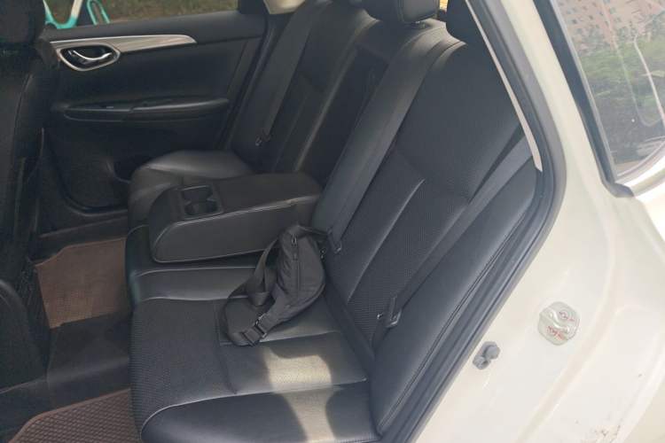 Used Nissan Sylphy 2014 1.6XV CVT Deluxe Edition Left Rear Seat