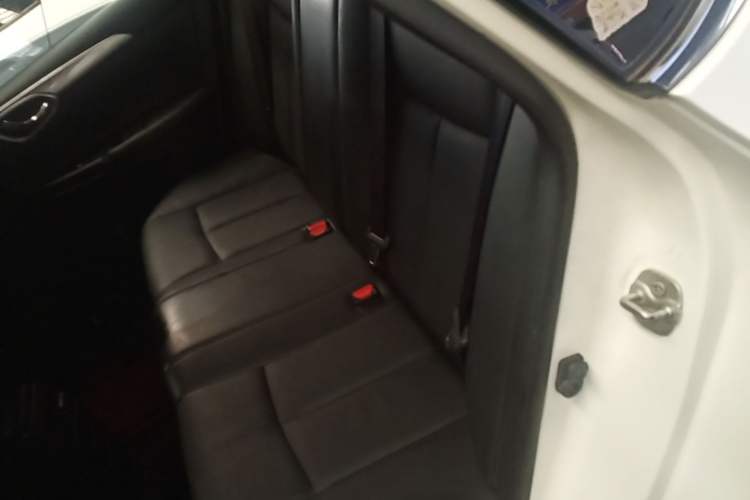 Used Nissan Sylphy 2014 1.6XV CVT Deluxe Edition Left Rear Seat