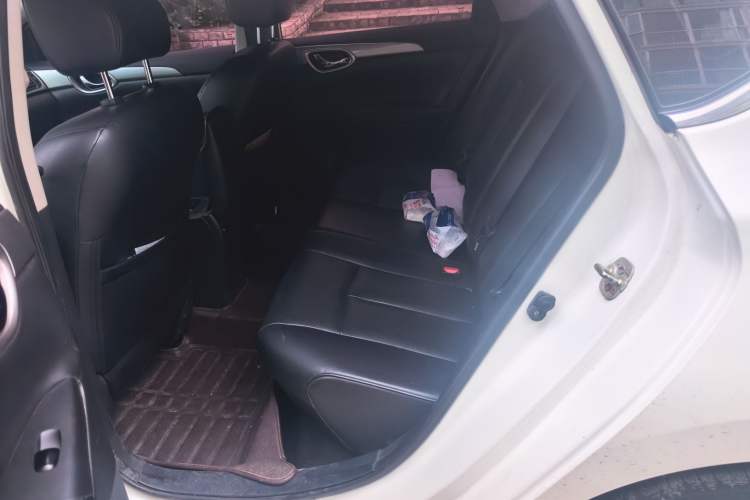 Used Nissan Sylphy 2014 1.6XV CVT Deluxe Edition Left Rear Seat