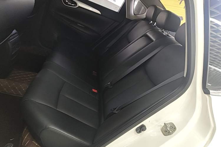 Used Nissan Sylphy 2014 1.6XV CVT Deluxe Edition Left Rear Seat