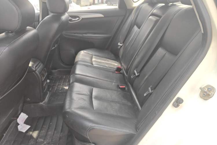 Used Nissan Sylphy 2014 1.6XV CVT Deluxe Edition Left Rear Seat