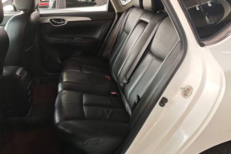 Used Nissan Sylphy 2014 1.6XV CVT Deluxe Edition Left Rear Seat