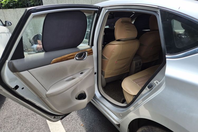 Used Nissan Sylphy 2014 1.6XV CVT Deluxe Edition Left Rear Seat