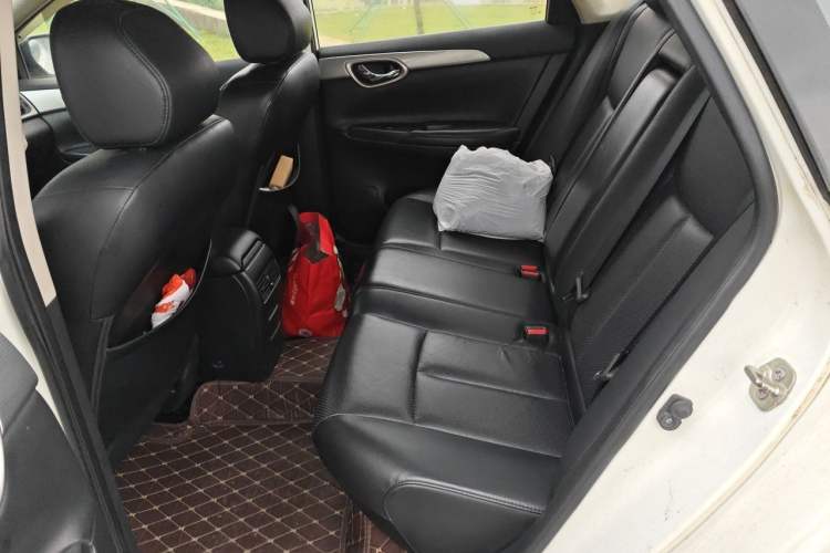 Used Nissan Sylphy 2014 1.6XV CVT Deluxe Edition Left Rear Seat