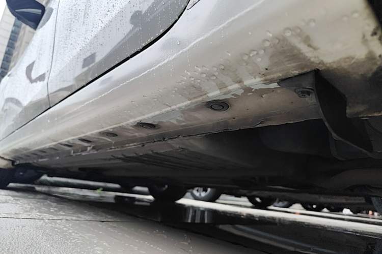 Used Nissan Sylphy 2014 1.6XV CVT Deluxe Edition Left Side Sill