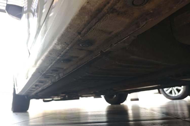 Used Nissan Sylphy 2014 1.6XV CVT Deluxe Edition Left Side Sill