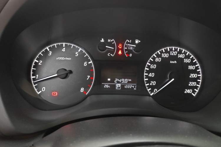 Used Nissan Sylphy 2014 1.6XV CVT Deluxe Edition Odometer Close Up