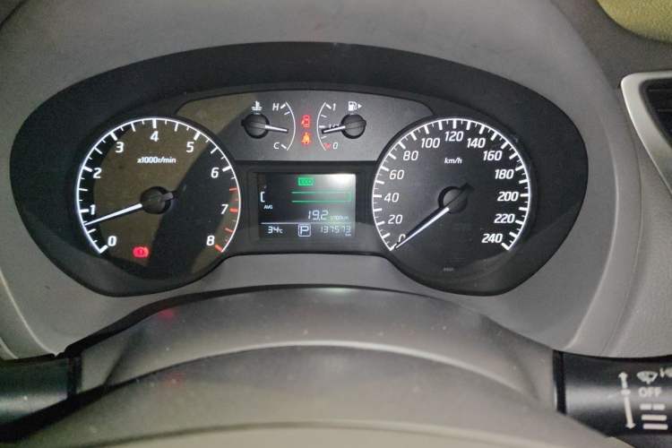 Used Nissan Sylphy 2014 1.6XV CVT Deluxe Edition Odometer Close Up