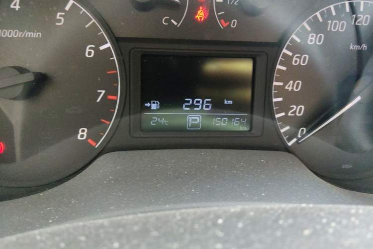 Used Nissan Sylphy 2014 1.6XV CVT Deluxe Edition Odometer Close Up