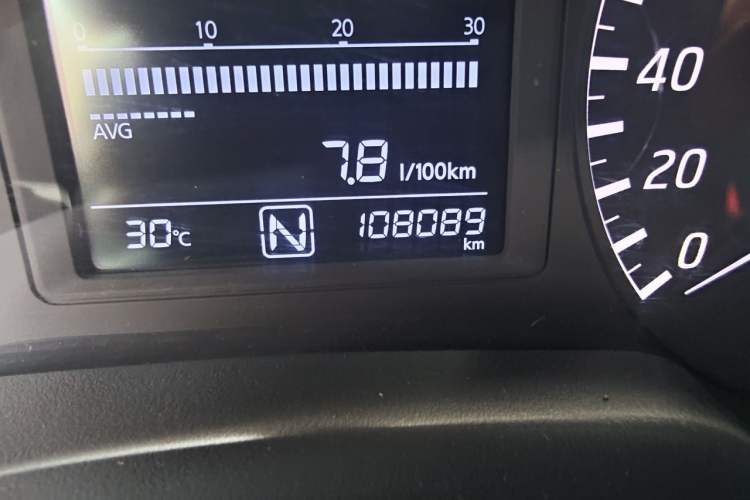 Used Nissan Sylphy 2014 1.6XV CVT Deluxe Edition Odometer Close Up