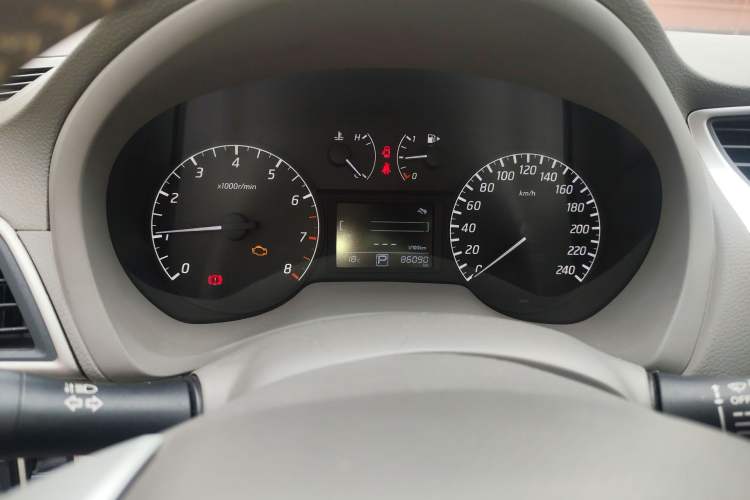 Used Nissan Sylphy 2014 1.6XV CVT Deluxe Edition Odometer Close Up