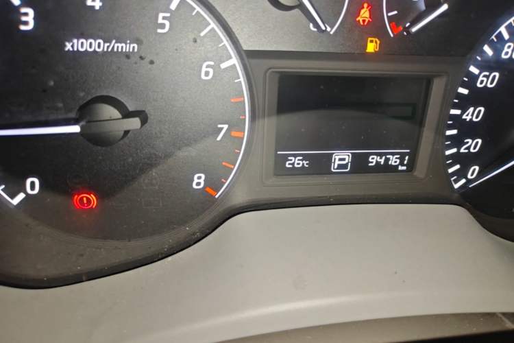 Used Nissan Sylphy 2014 1.6XV CVT Deluxe Edition Odometer Close Up