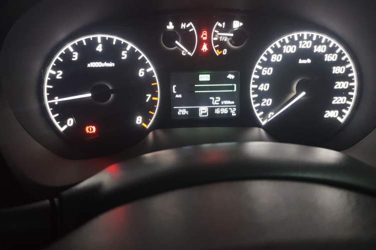 Used Nissan Sylphy 2014 1.6XV CVT Deluxe Edition Odometer Close Up