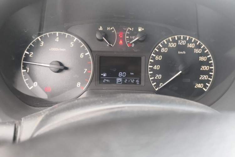 Used Nissan Sylphy 2014 1.6XV CVT Deluxe Edition Odometer Close Up