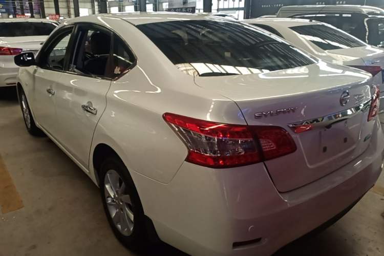 Used Nissan Sylphy 2014 1.6XV CVT Deluxe Edition Rear Left 45 Deg