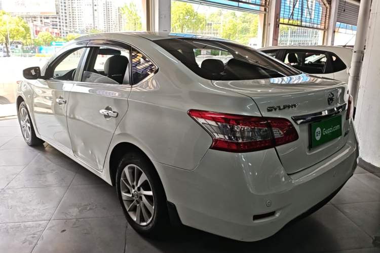 Used Nissan Sylphy 2014 1.6XV CVT Deluxe Edition Rear Left 45 Deg