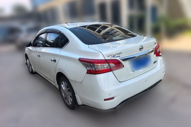Used Nissan Sylphy 2014 1.6XV CVT Deluxe Edition Rear Left 45 Deg