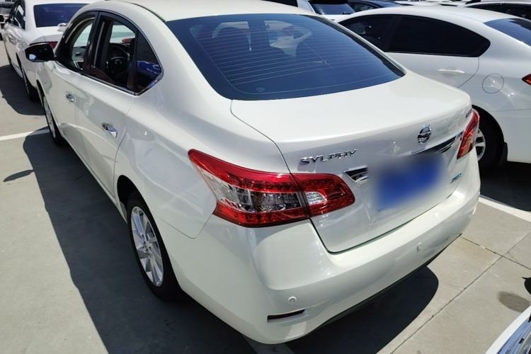 Used Nissan Sylphy 2014 1.6XV CVT Deluxe Edition Rear Left 45 Deg