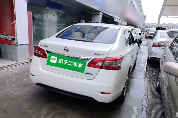 Used Nissan Sylphy 2014 1.6XV CVT Deluxe Edition Rear Right 45 Deg