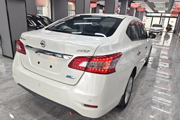 Used Nissan Sylphy 2014 1.6XV CVT Deluxe Edition Rear Right 45 Deg