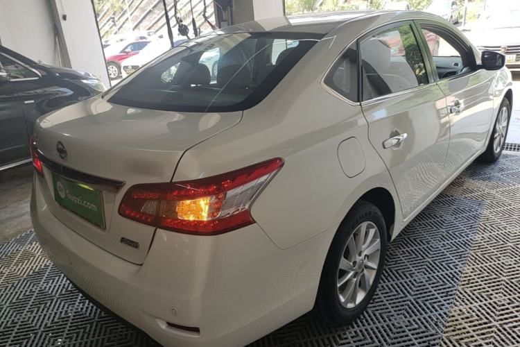Used Nissan Sylphy 2014 1.6XV CVT Deluxe Edition Rear Right 45 Deg