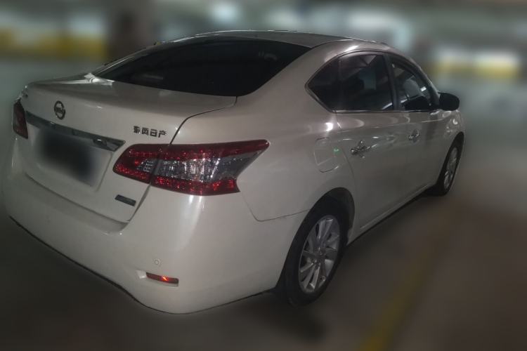 Used Nissan Sylphy 2014 1.6XV CVT Deluxe Edition Rear Right 45 Deg