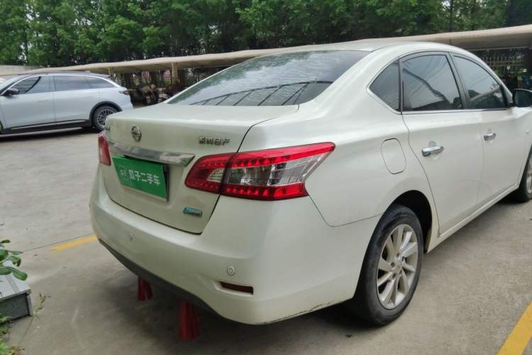 Used Nissan Sylphy 2014 1.6XV CVT Deluxe Edition Rear Right 45 Deg