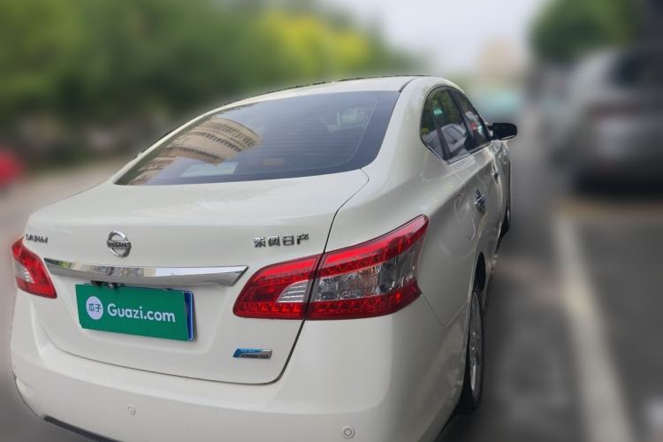 Used Nissan Sylphy 2014 1.6XV CVT Deluxe Edition Rear Right 45 Deg