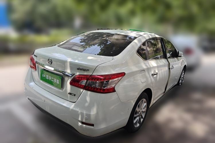 Used Nissan Sylphy 2014 1.6XV CVT Deluxe Edition Rear Right 45 Deg