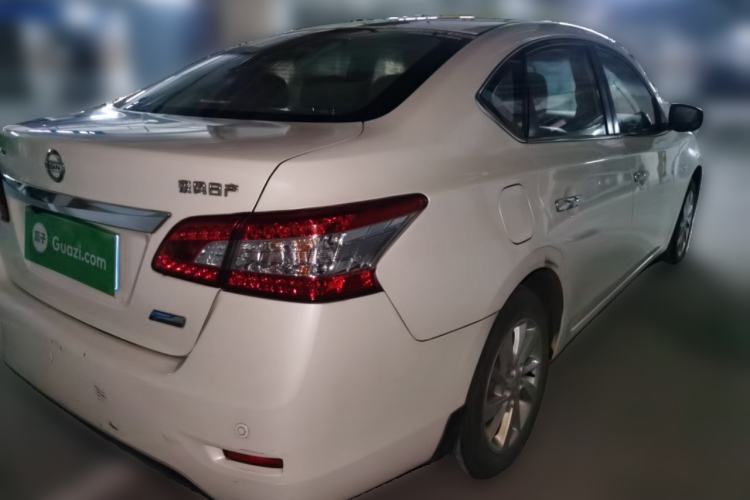 Used Nissan Sylphy 2014 1.6XV CVT Deluxe Edition Rear Right 45 Deg
