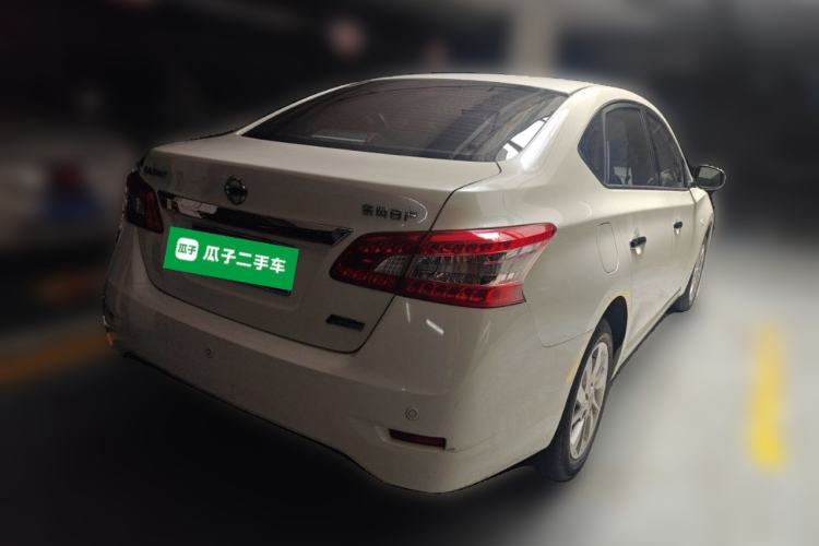 Used Nissan Sylphy 2014 1.6XV CVT Deluxe Edition Rear Right 45 Deg