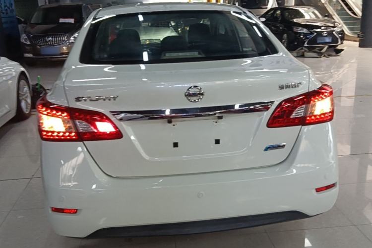 Used Nissan Sylphy 2014 1.6XV CVT Deluxe Edition Rear