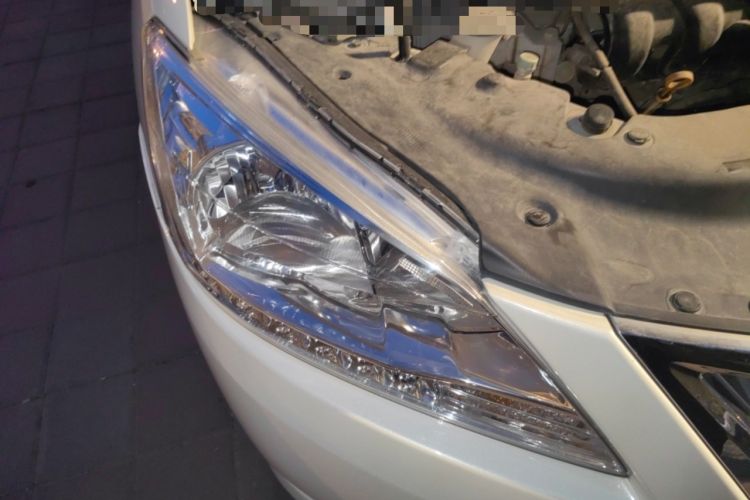 Used Nissan Sylphy 2014 1.6XV CVT Deluxe Edition Right Front Headlight
