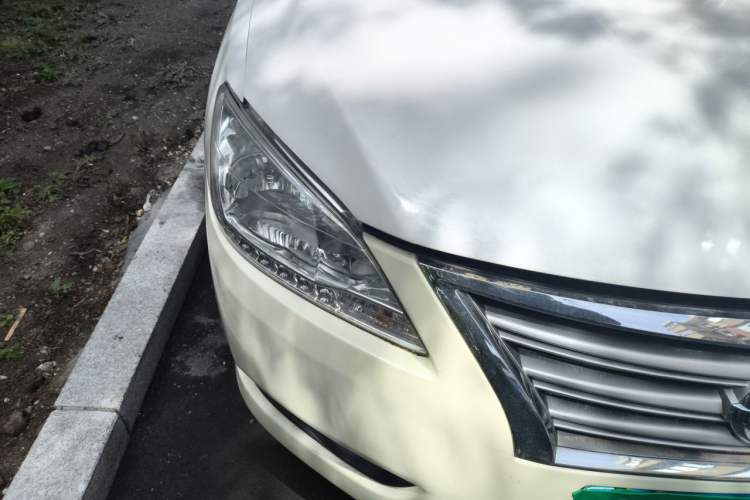 Used Nissan Sylphy 2014 1.6XV CVT Deluxe Edition Right Front Headlight