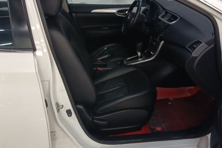Used Nissan Sylphy 2014 1.6XV CVT Deluxe Edition Right Front Seat