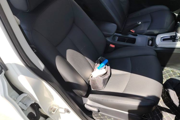 Used Nissan Sylphy 2014 1.6XV CVT Deluxe Edition Right Front Seat