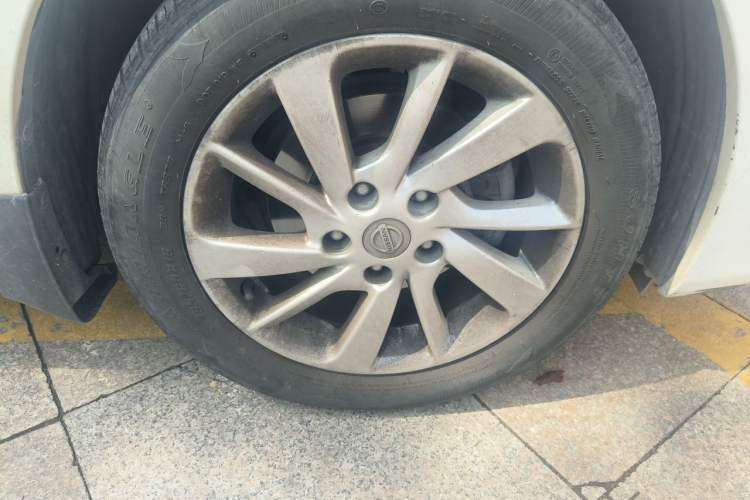 Used Nissan Sylphy 2014 1.6XV CVT Deluxe Edition Right Front Wheel Hub
