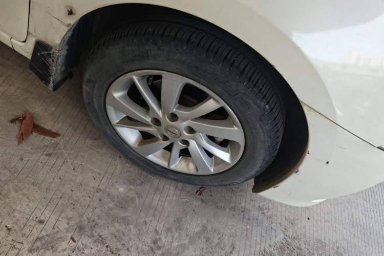 Used Nissan Sylphy 2014 1.6XV CVT Deluxe Edition Right Front Wheel Hub