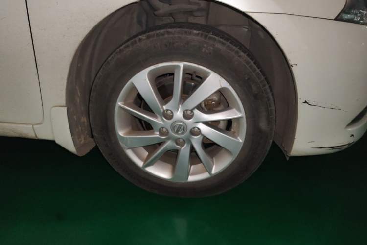Used Nissan Sylphy 2014 1.6XV CVT Deluxe Edition Right Front Wheel Hub