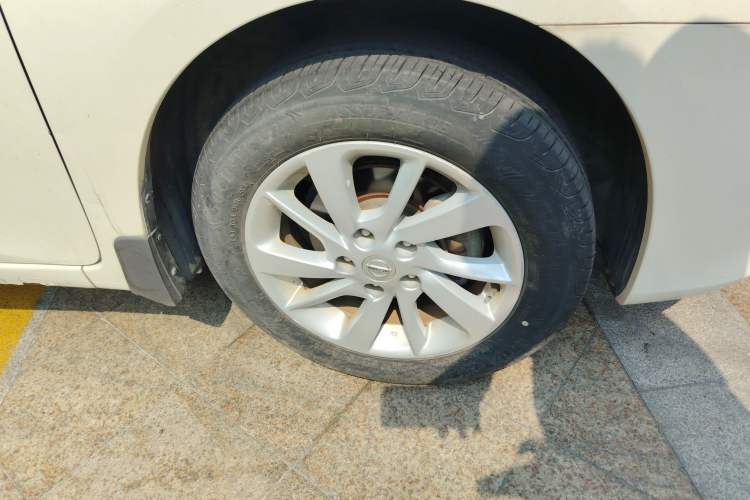 Used Nissan Sylphy 2014 1.6XV CVT Deluxe Edition Right Front Wheel Hub