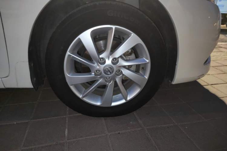 Used Nissan Sylphy 2014 1.6XV CVT Deluxe Edition Right Front Wheel Hub